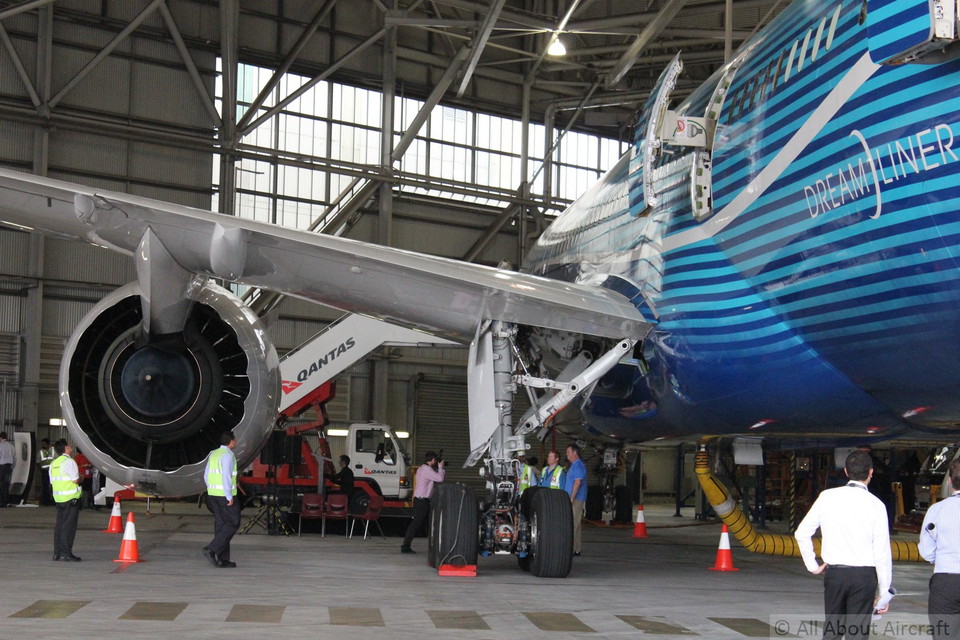 Boeing 787-8 N787BA