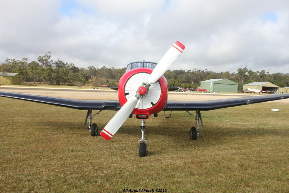 VH-SMH - YAK 18T