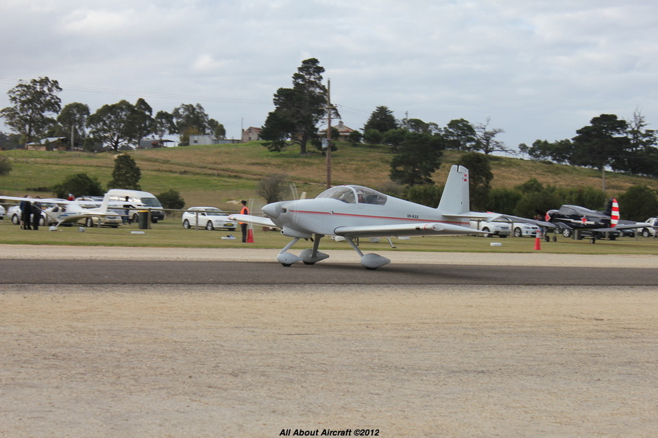 VH-KAX - RV7A